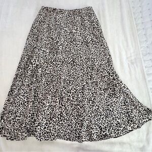 Stylish Chico's Leopard print Maxi Skirt 00